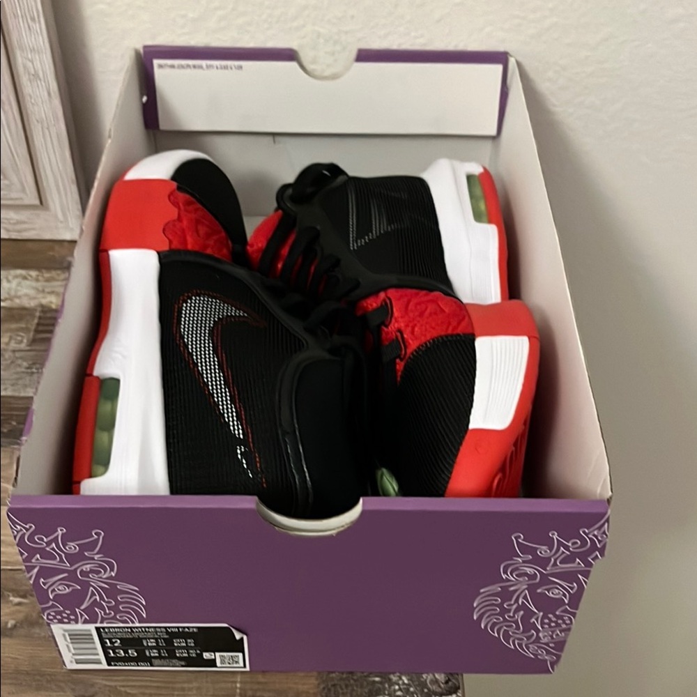New Nike Lebron Witness VIII Faze Black/White-University Red Sneakers Size 12